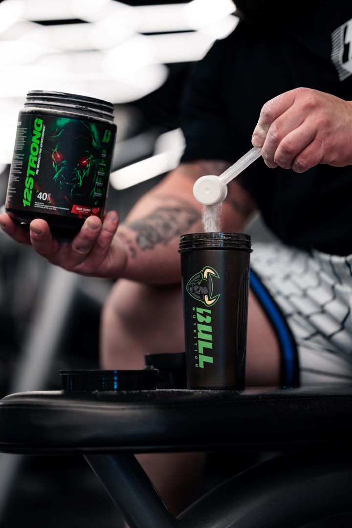 12 STRONG Pre-Workout Formula – Sour Cherry